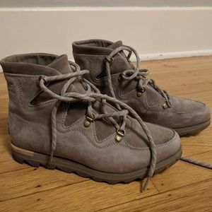 Sorel Sneakchic Alpine Sneaker Boots 8.5 Suede